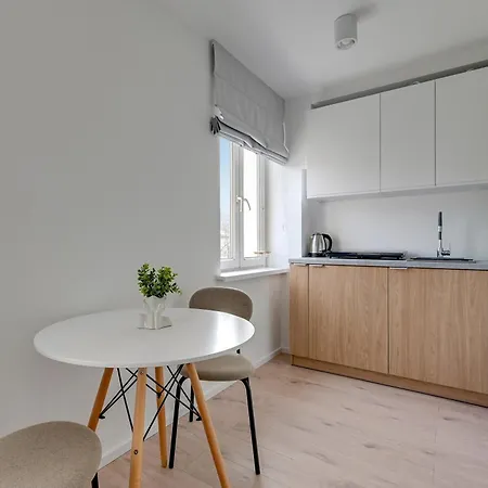 Urban Oasis By Bookinghost Apartman